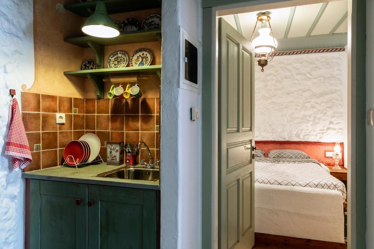 Kanto'S Guesthouse Стемница Экстерьер фото